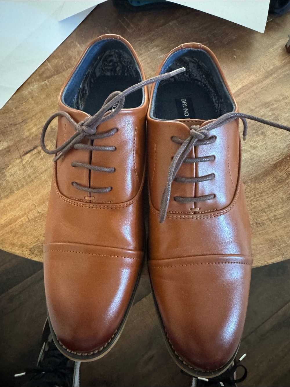 Men's Cap-Toe Derby Dress Shoes in Tan Leather